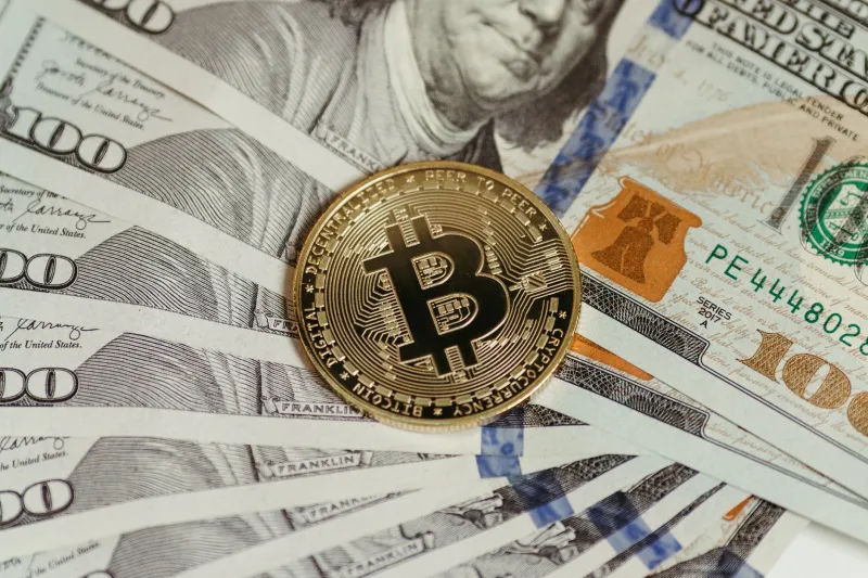 Fine Print on the Dollar: How Stablecoin Redemption Mechanics Are Quietly Rewriting the Terms of 'Stable'